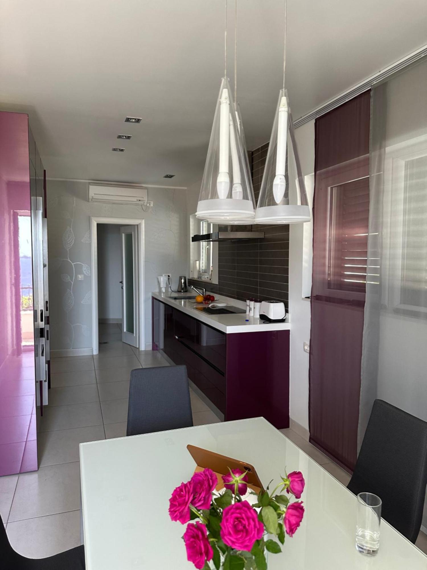 Spacious 1 Bedroom 4 Star Apartment, Mlini Exterior foto