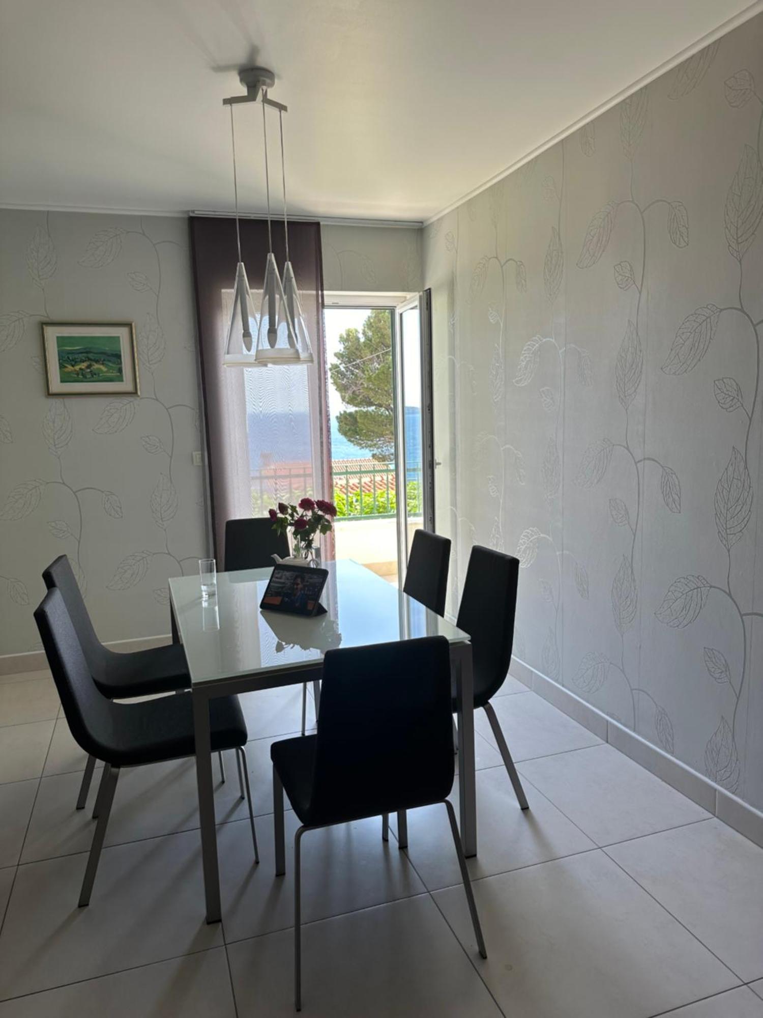 Spacious 1 Bedroom 4 Star Apartment, Mlini Exterior foto