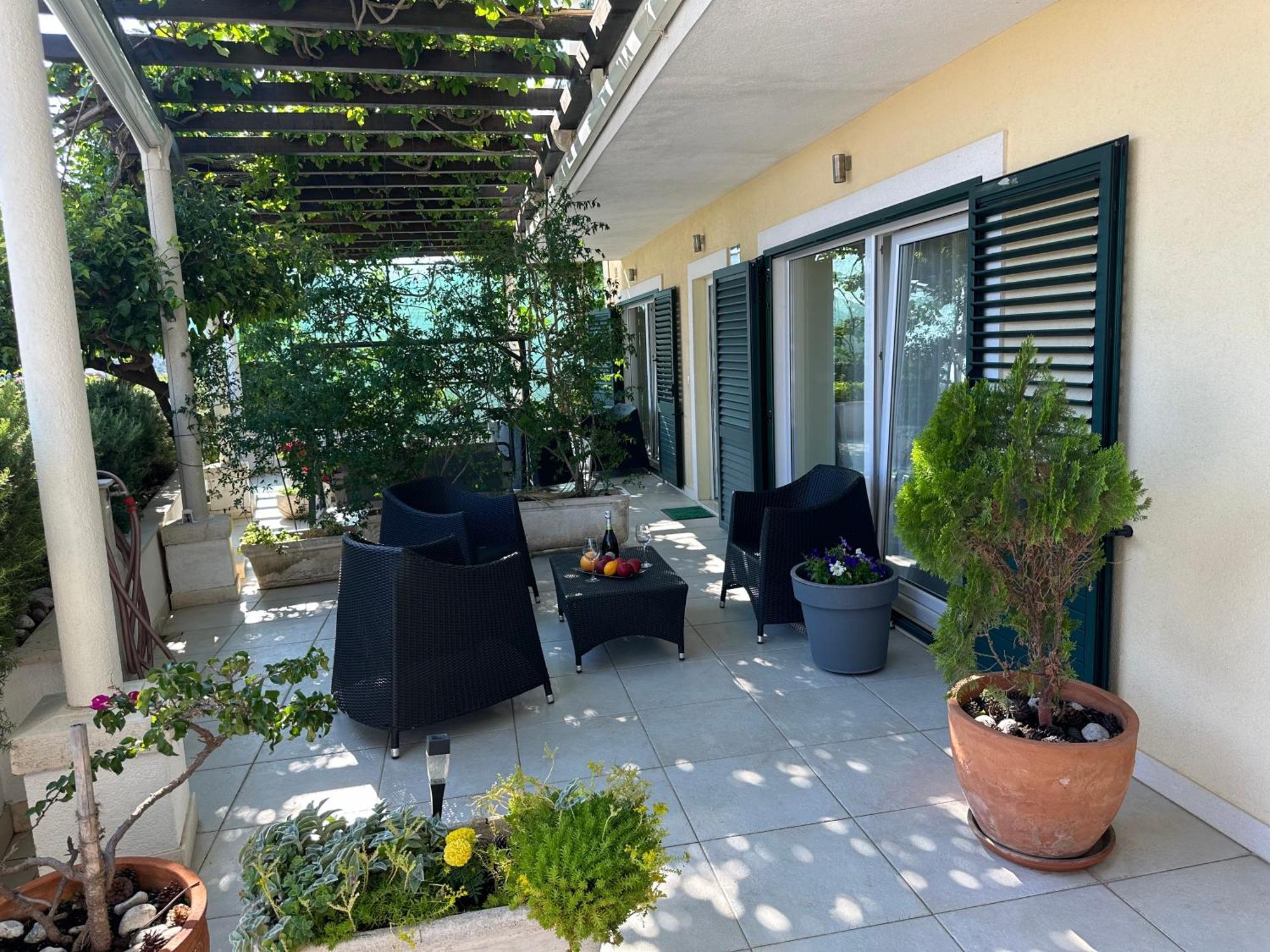 Spacious 1 Bedroom 4 Star Apartment, Mlini Exterior foto