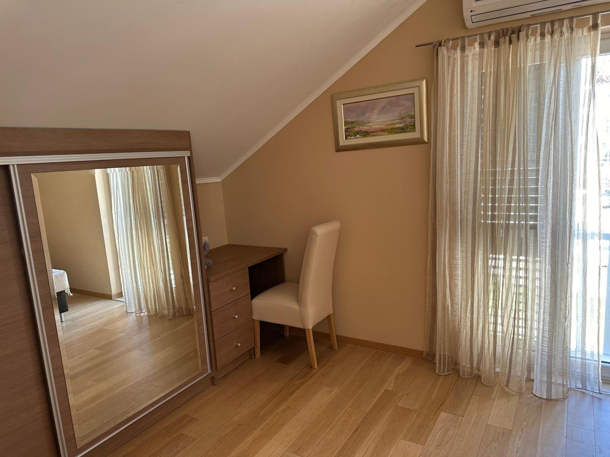 Spacious 1 Bedroom 4 Star Apartment, Mlini Exterior foto